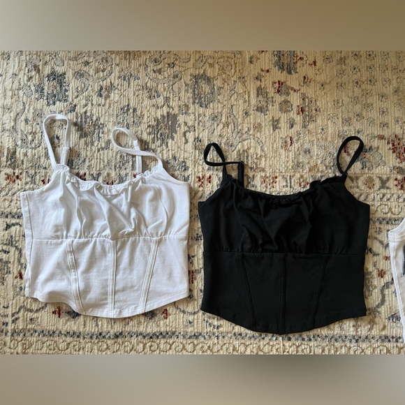 Hollister bundle lot of 4 crop tank tops size S small Aeropostale - Picture 2 of 8